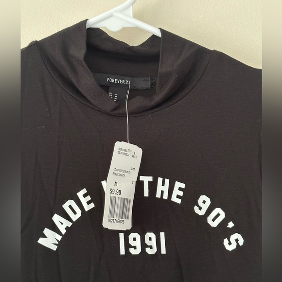 Black crop top - Picture 3 of 3